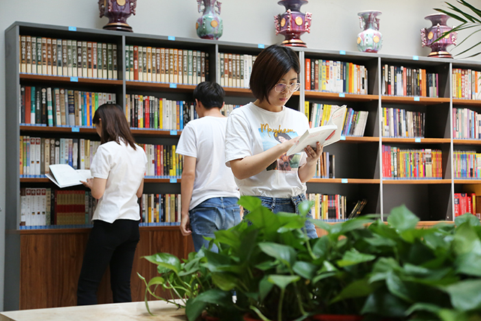 圖書(shū)吧.jpg